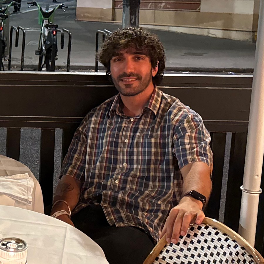 Aris Ovayolu